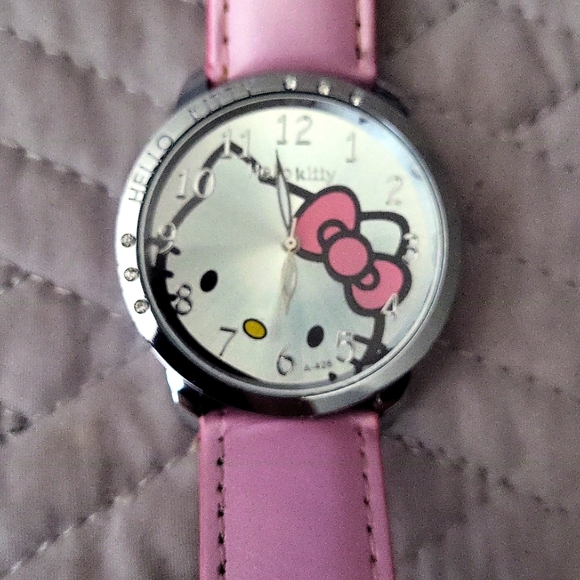 Hello Kitty Watch - Picture 5 of 5